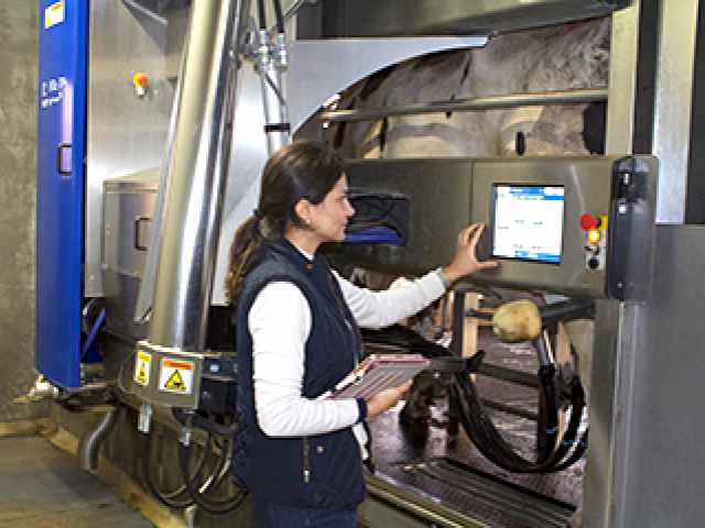 Our programs focus on finding science-based solutions to problems that threaten the vitality of California's animal industries.